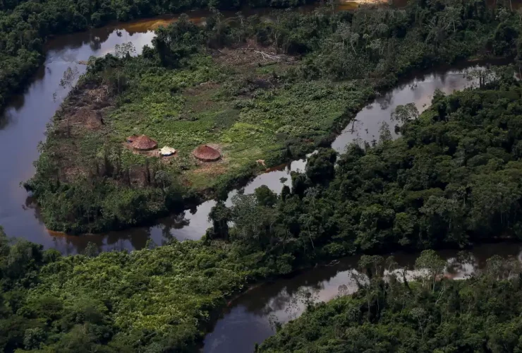 Imagem aérea do território yanomami em Roraima
