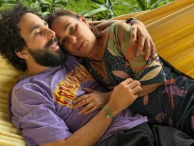 Humorista Murilo Couto com sua mãe que foi diagnosticada com demência frontotemporal