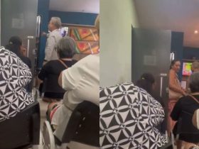 O médico psiquiatra Dennys Ranieri em discussão com a mãe de criança autista