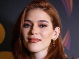 Apresentadora Ana Clara