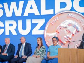 A entrega das Medalhas de Mérito Oswaldo Cruz pelo presidente Luiz Inácio Lula da Silva e pela ministra da Saúde, Nísia Trindade Foto: Matheus Damascena/MS