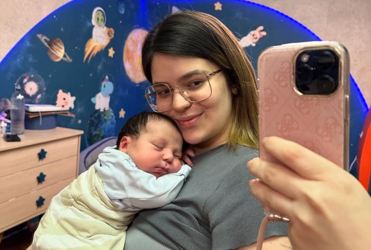 A influencer Vii Tube com o seu filho Ravi Foto: reprodução do instagram