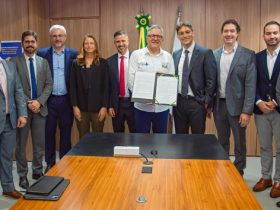 O ministro da Saúde, Alexandre Padilha durante o acordo. Foto de João Risi para o Ministério da Saúde