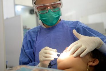 Mulher fazendo tratamento dentário Foto de Matheus Oliveira para SES-DF